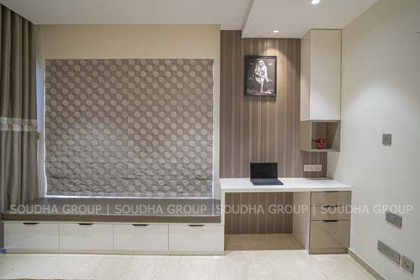 Grandeur Interiors for an Exquisite Residence