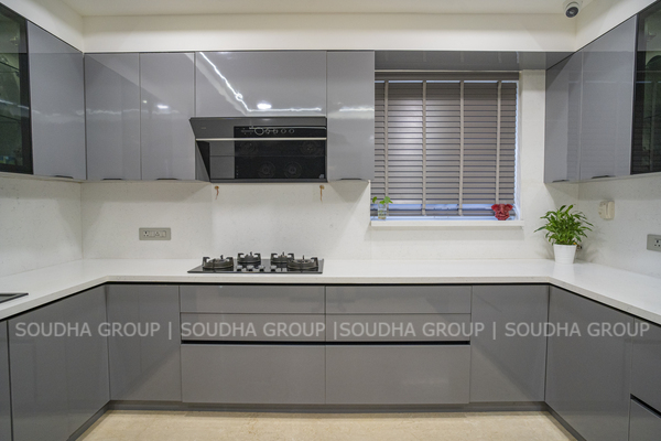 Grandeur Interiors for an Exquisite Residence
