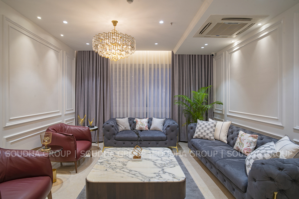 Grandeur Interiors for an Exquisite Residence