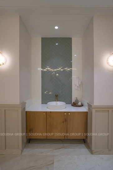 Rustic Luxe: Fusion Interiors