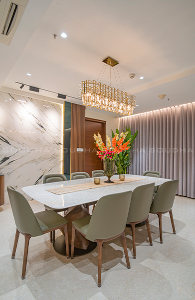 Grandeur Interiors for an Exquisite Residence