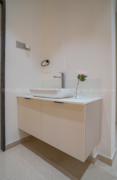 Serene Elegance-A Modern Luxury