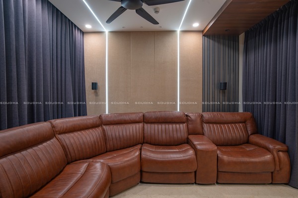 A Refined Harmony- contemporary Residence