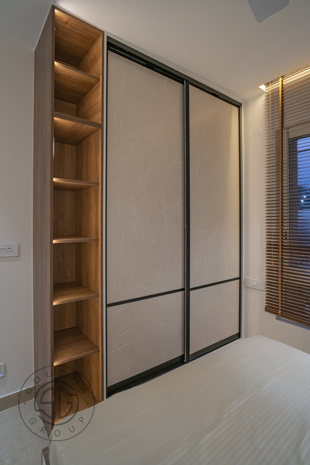 Flat at Aurobindo Kohinoor