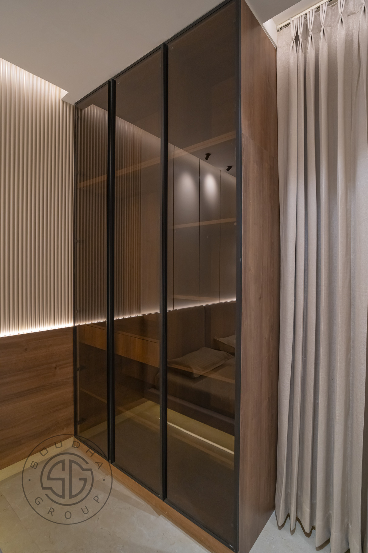 Flat at Aurobindo Kohinoor