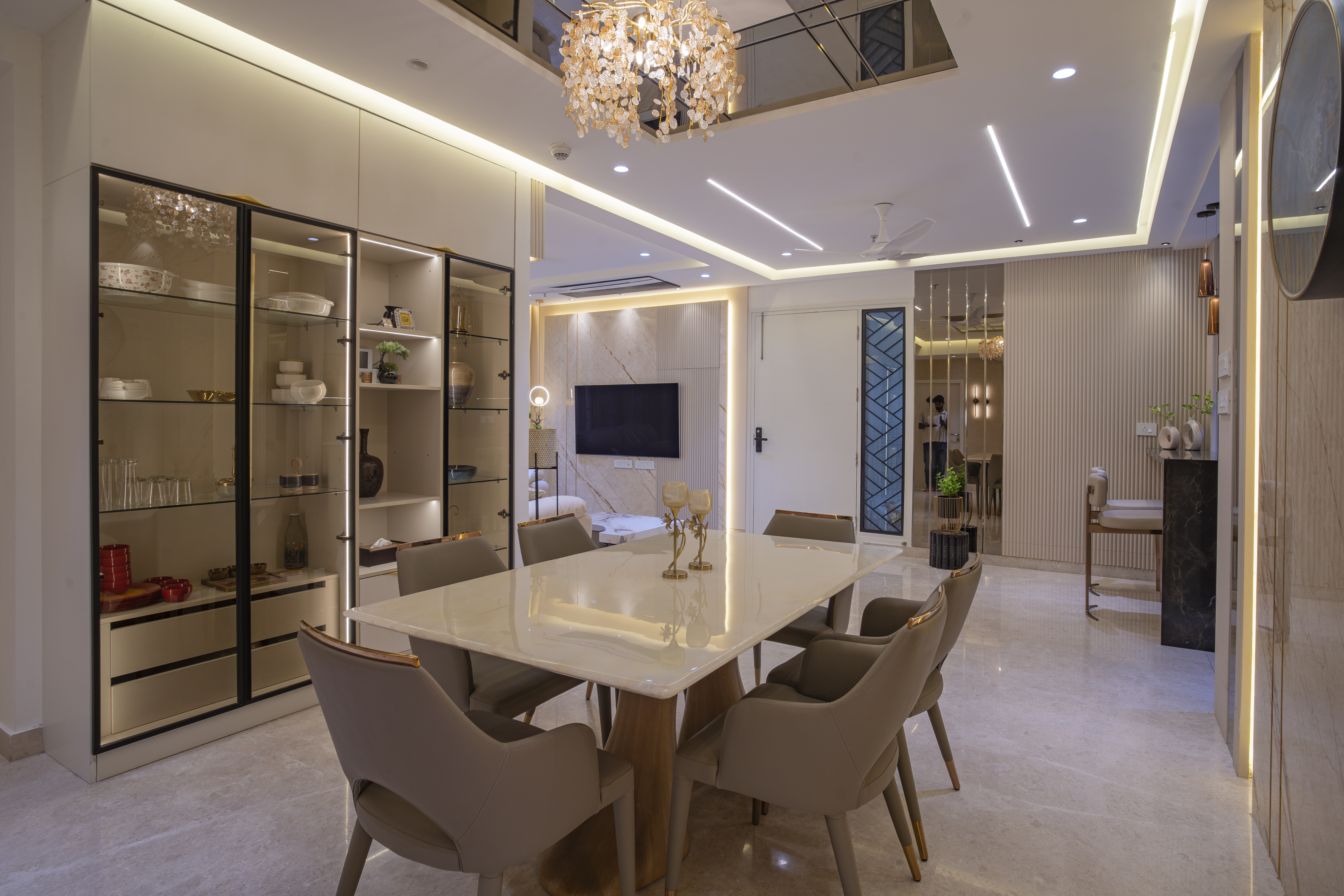 A Story of Style & Elegance- Aurobindo Kohinoor Flat Interiors