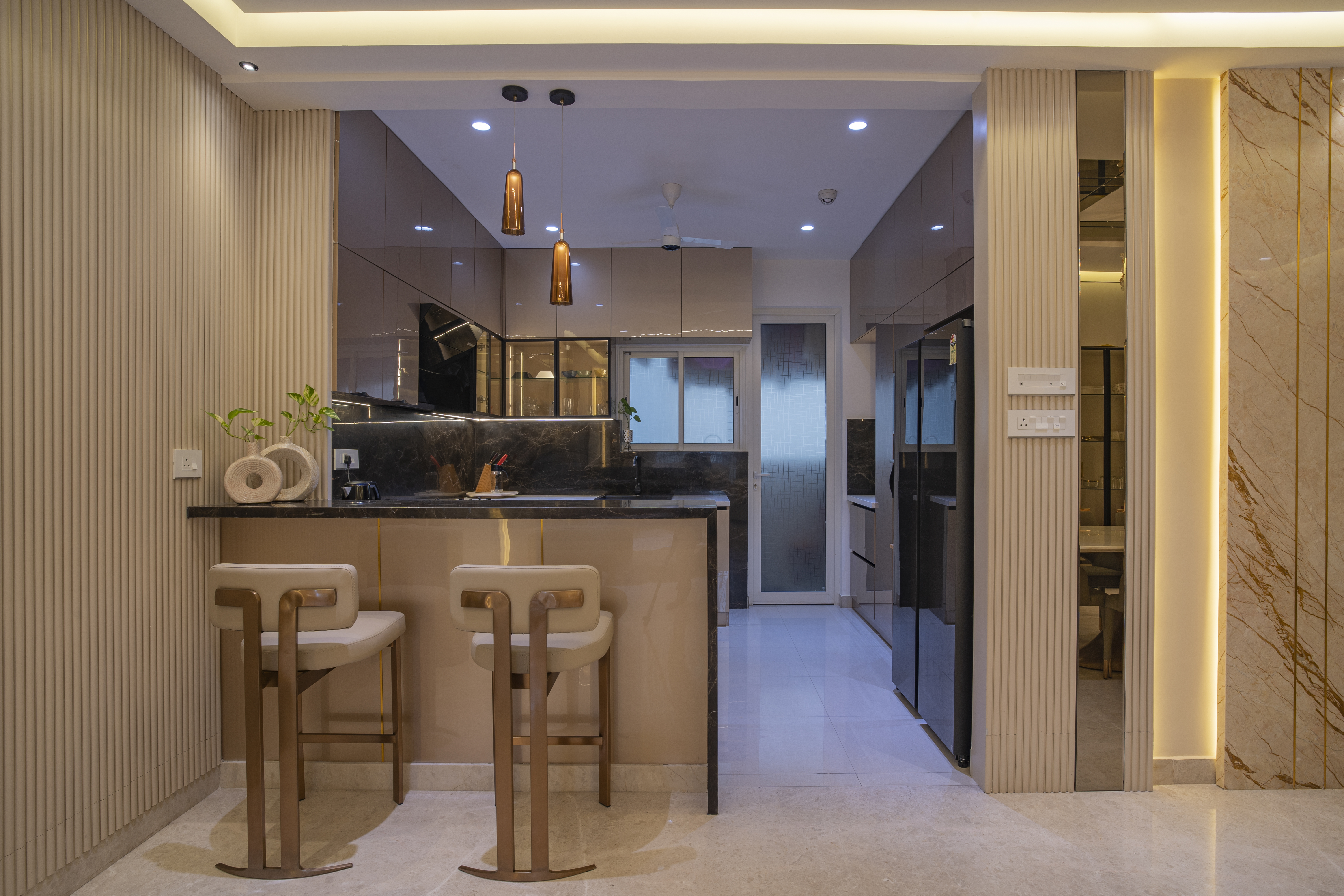 A Story of Style & Elegance- Aurobindo Kohinoor Flat Interiors