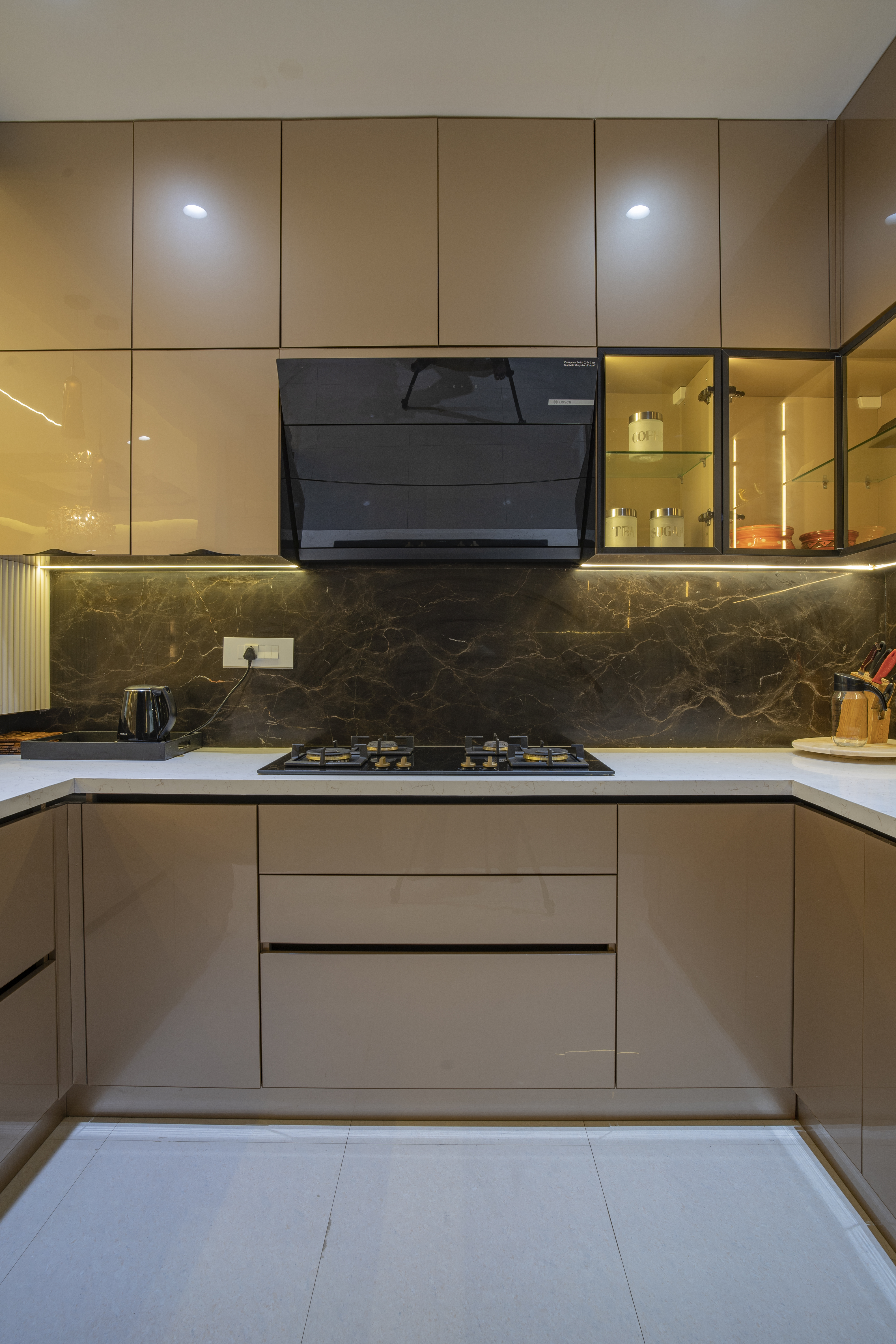 A Story of Style & Elegance- Aurobindo Kohinoor Flat Interiors