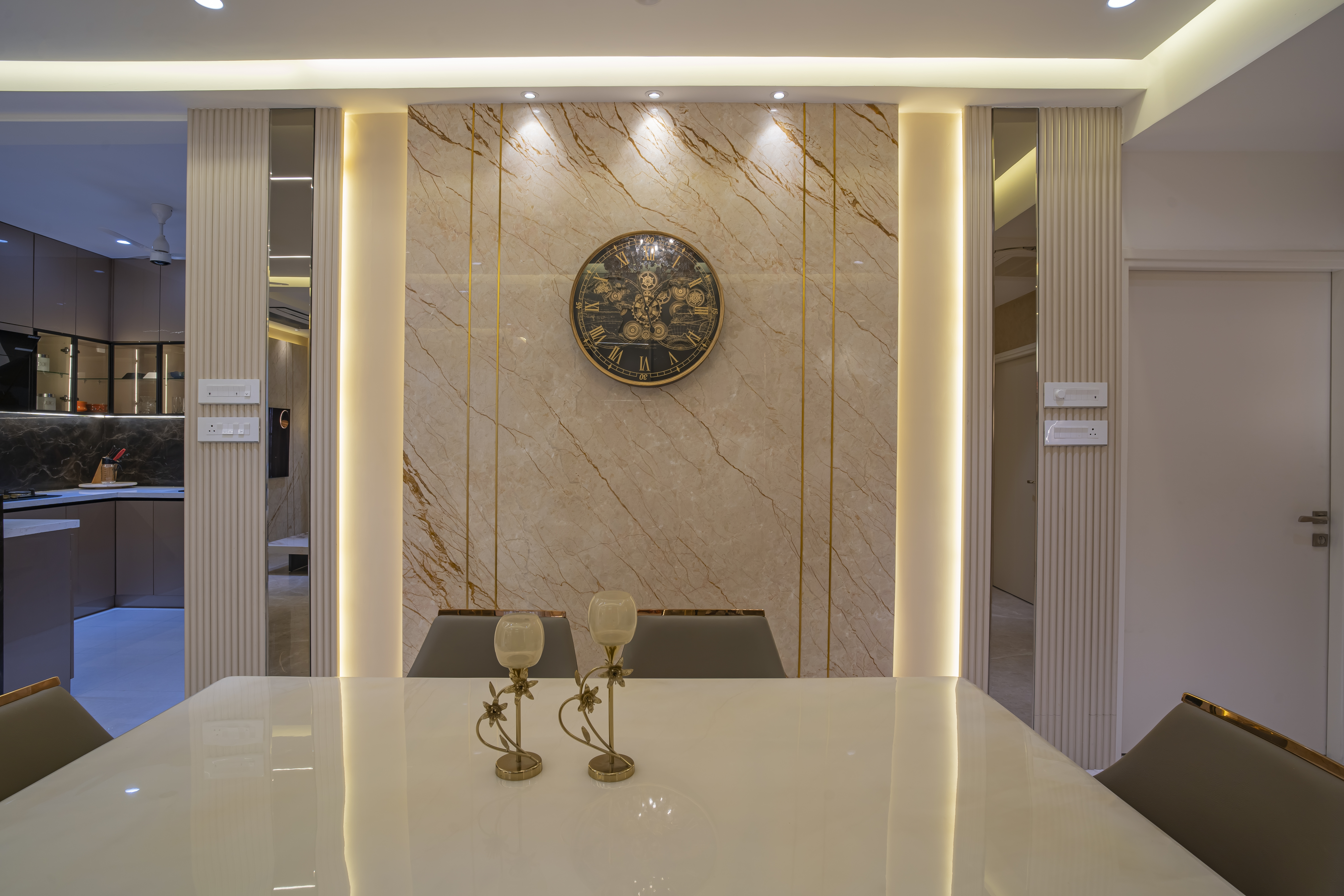 A Story of Style & Elegance- Aurobindo Kohinoor Flat Interiors