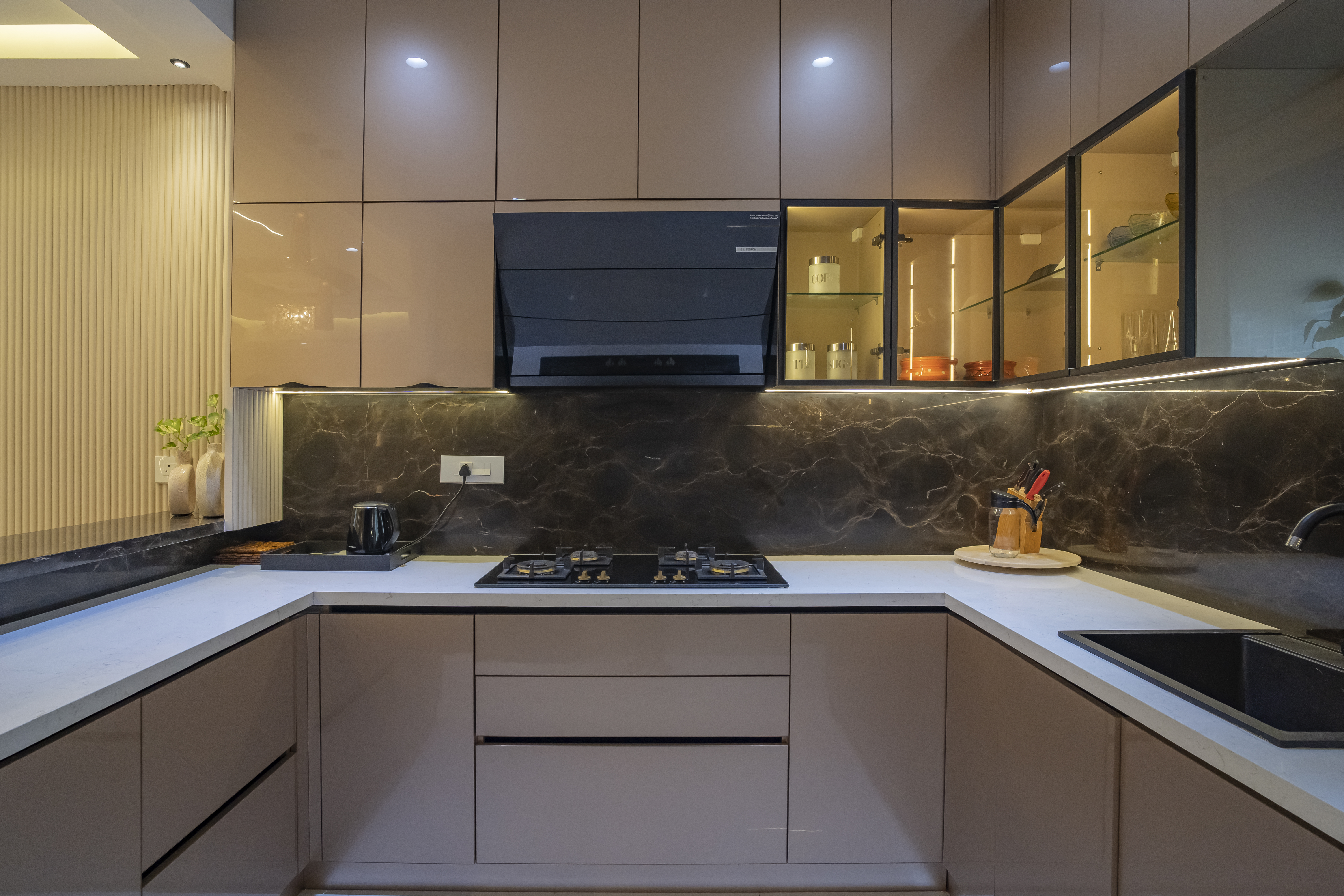 A Story of Style & Elegance- Aurobindo Kohinoor Flat Interiors