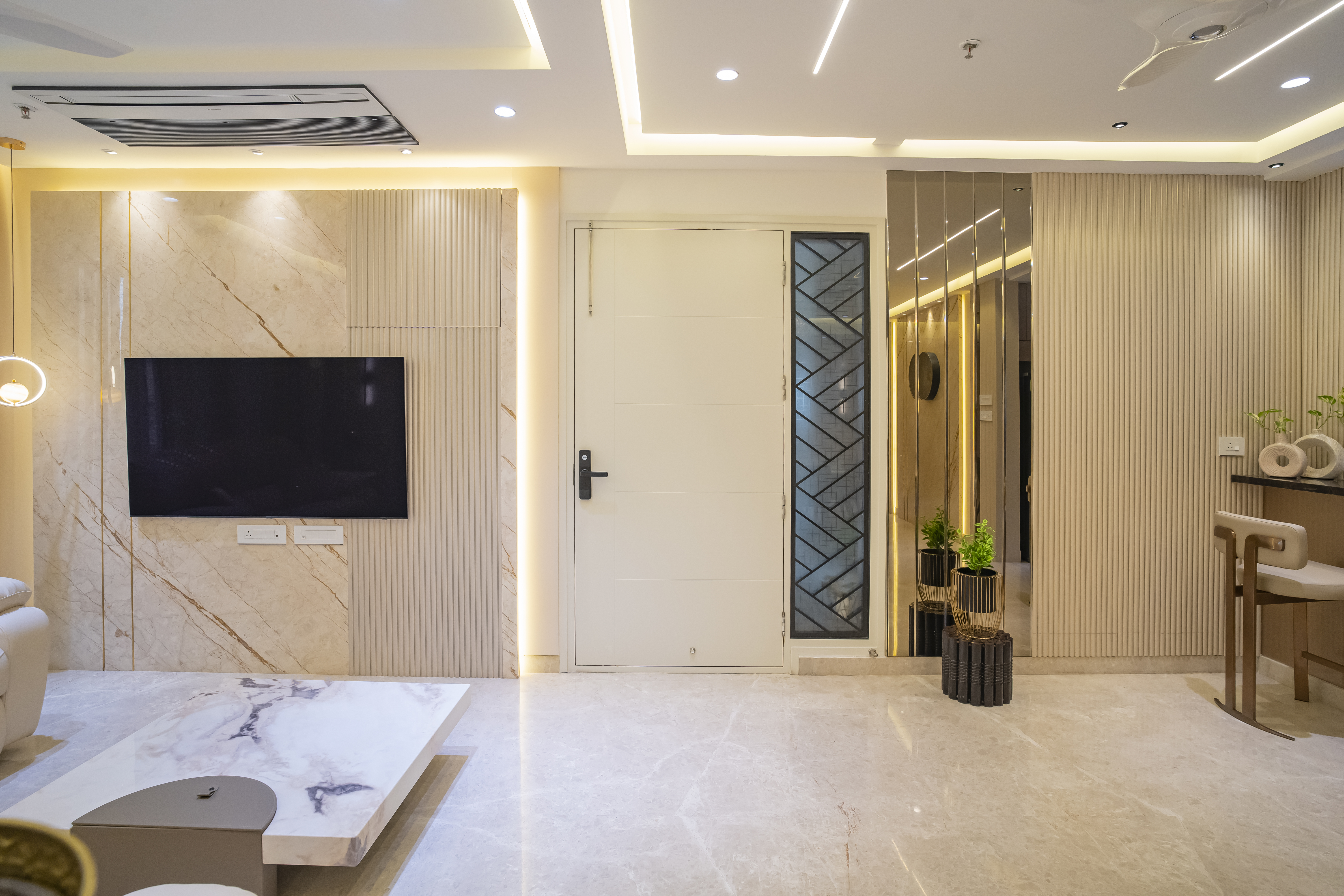 A Story of Style & Elegance- Aurobindo Kohinoor Flat Interiors