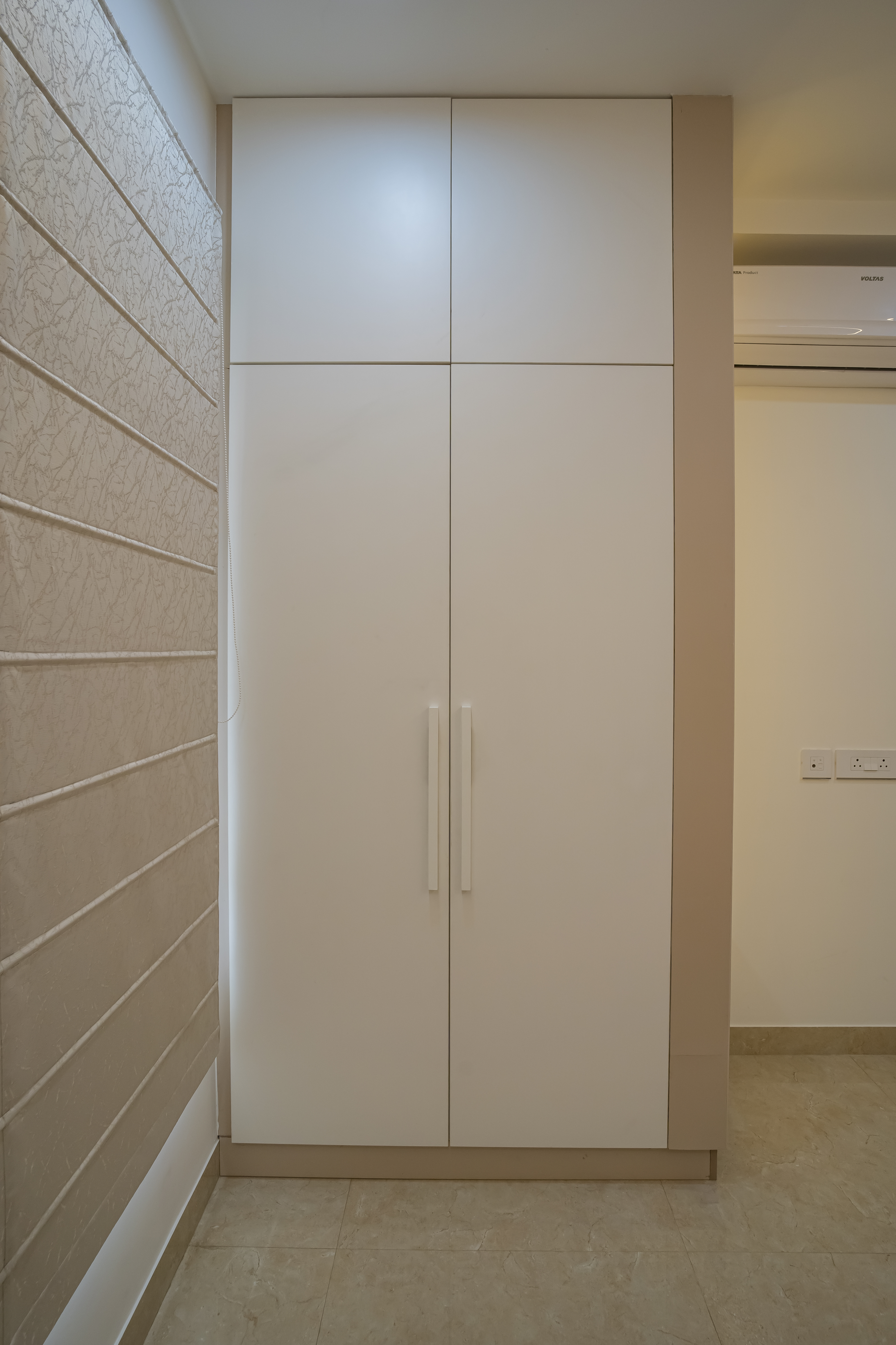 A Story of Style & Elegance- Aurobindo Kohinoor Flat Interiors
