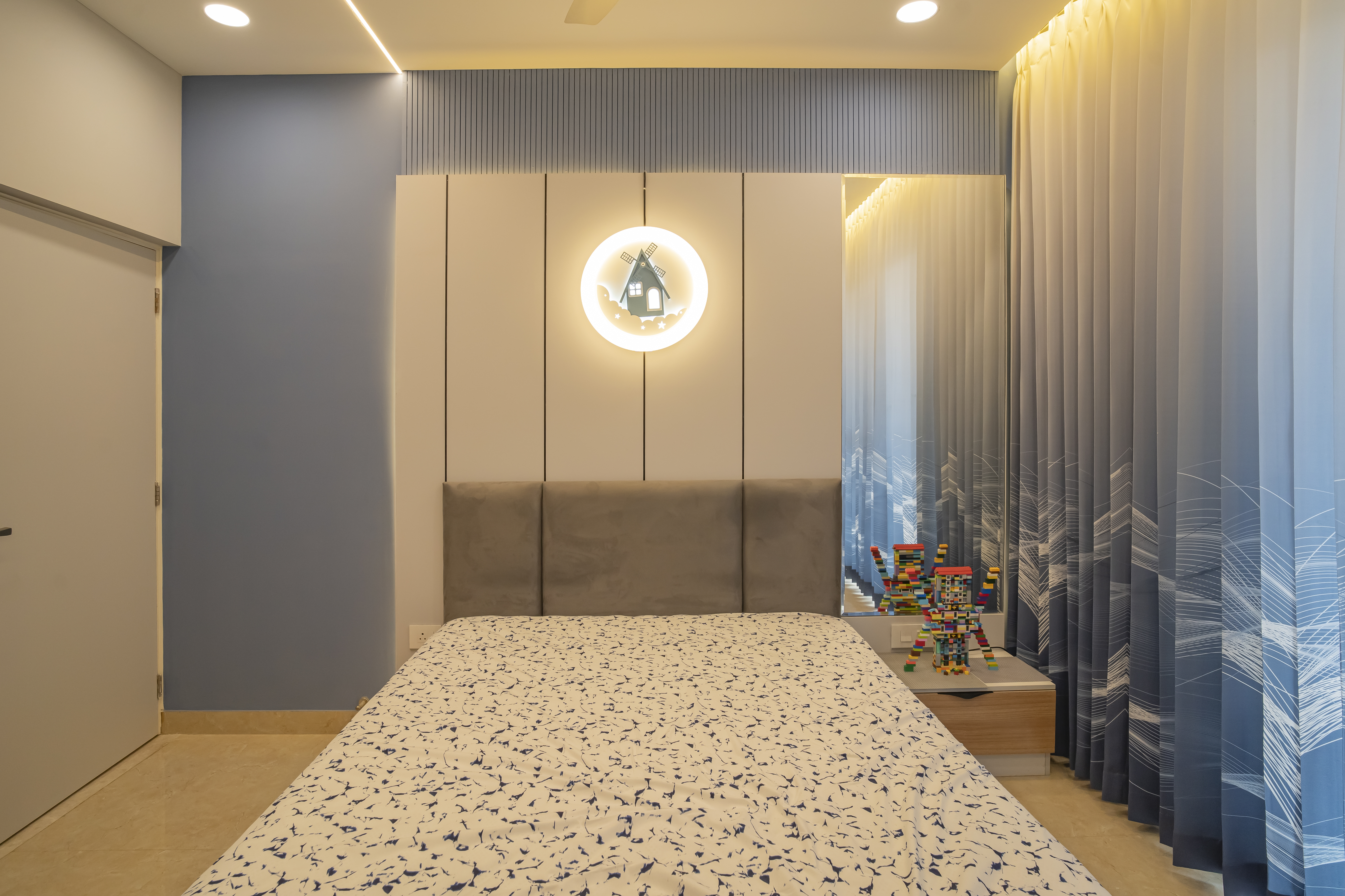 A Story of Style & Elegance- Aurobindo Kohinoor Flat Interiors