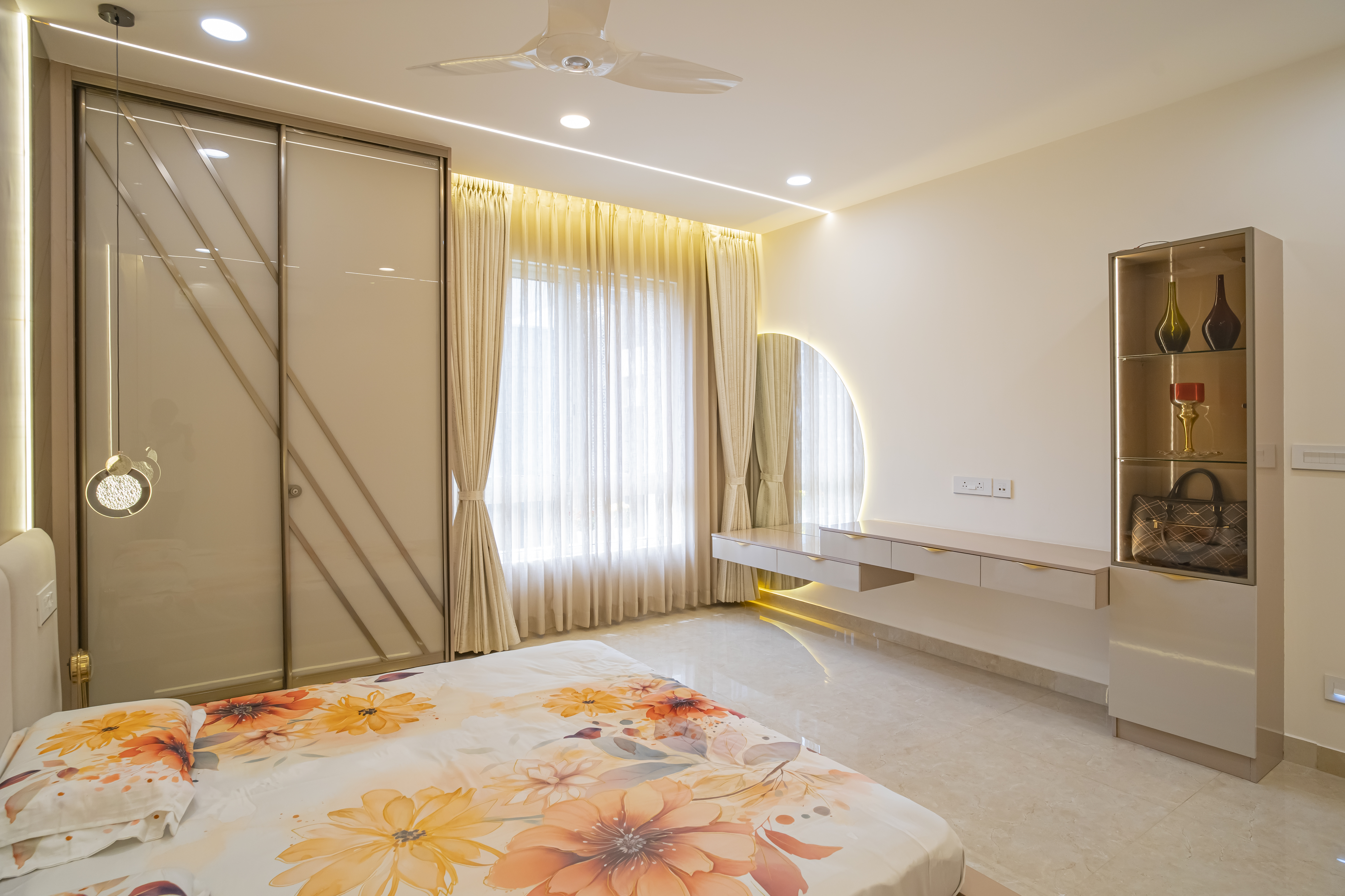 A Story of Style & Elegance- Aurobindo Kohinoor Flat Interiors