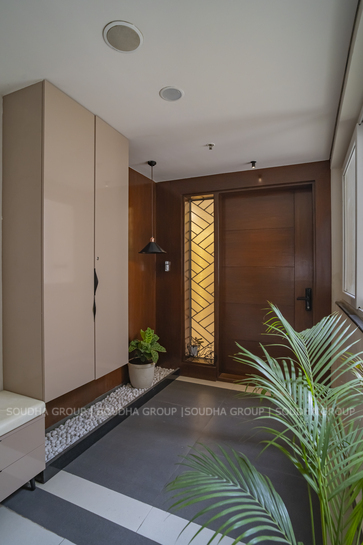 A Story of Style & Elegance- Aurobindo Kohinoor Flat Interiors